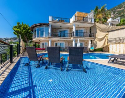 Luxury Five Bedroom Villa with Fabolous Sea Views to Rent in Kalkan